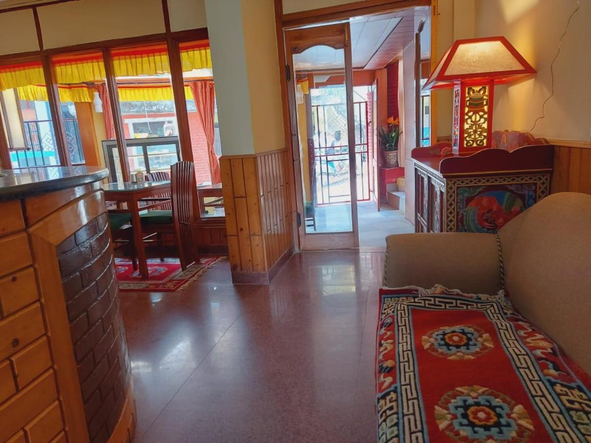 Auspiscious Him View Hotel McLeod Ganj Dış mekan fotoğraf